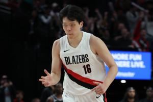 5中5砍下14分！媒体人：杨瀚森第三节直接“天神下凡” 样样开花