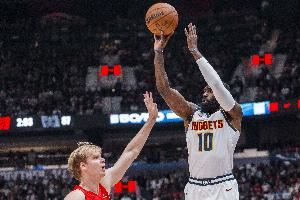 没啥手感!小哈达威半场5中1仅拿3分 无其他有效数据