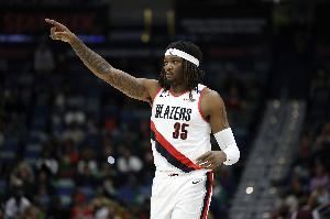 战爵士三高!开拓者伤病报告:罗威在G联盟缺阵 塞布尔出战存疑