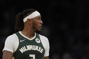 你终于又站出来了!特纳加时赛连中两记三分!